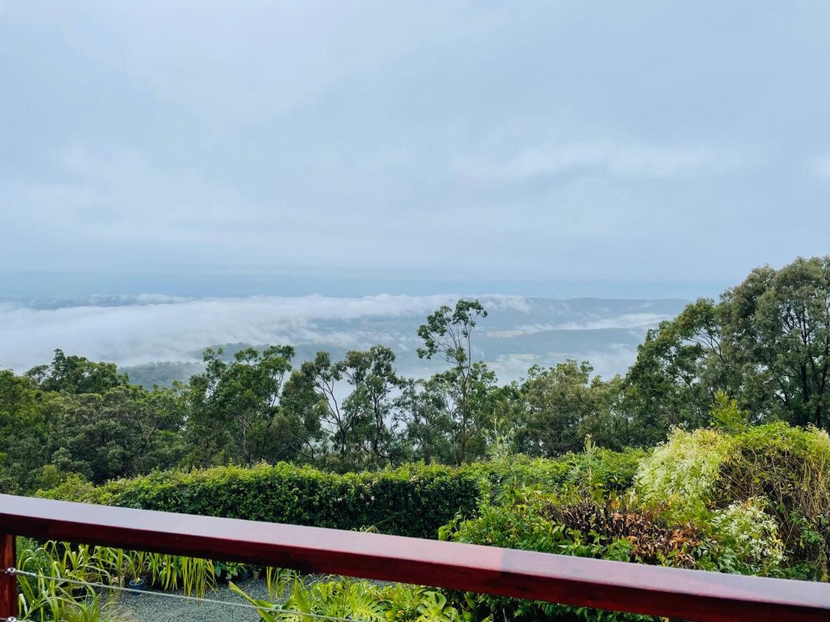 The Hillside Retreat Hotel Mount Tamborine Eksteriør billede