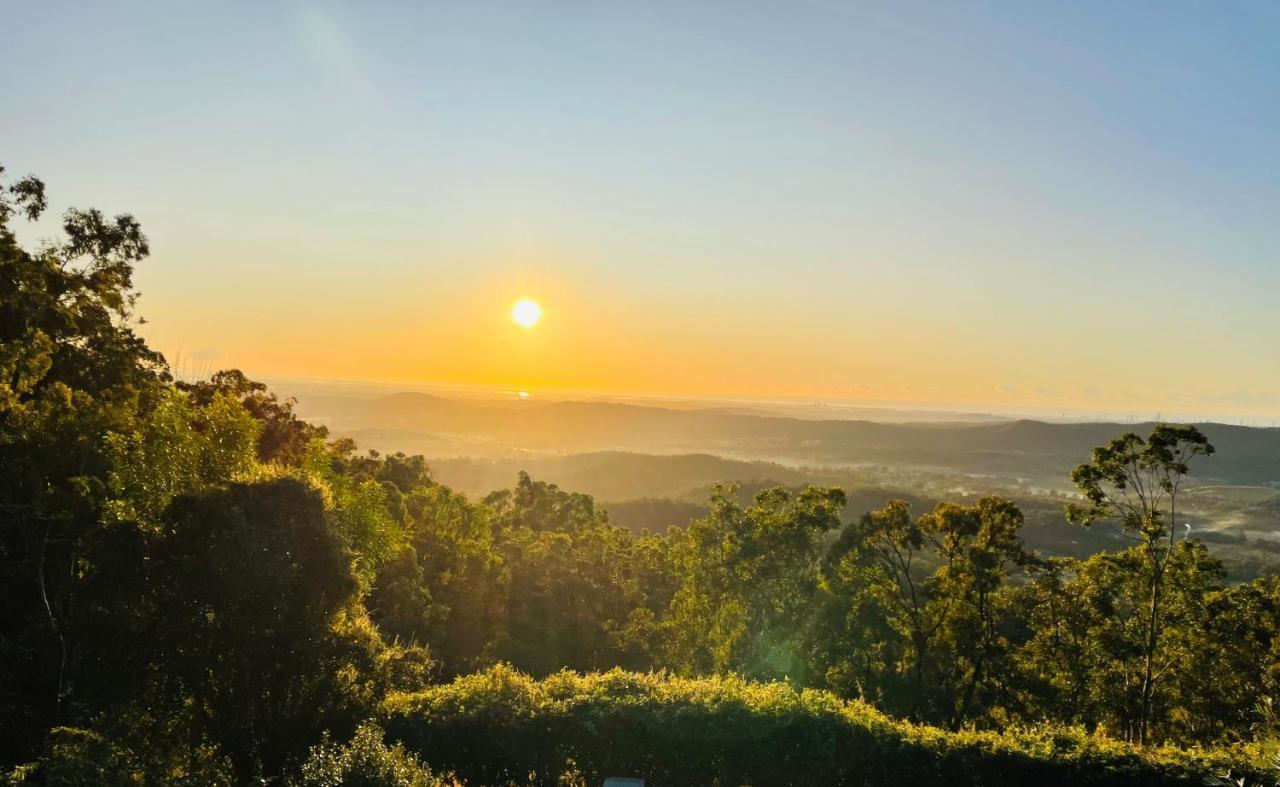 The Hillside Retreat Hotel Mount Tamborine Eksteriør billede